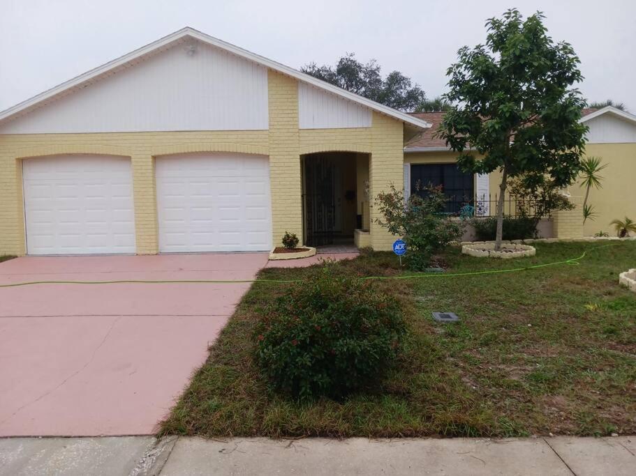 Home Away From Home With Heated Pool New Port Richey Exterior foto